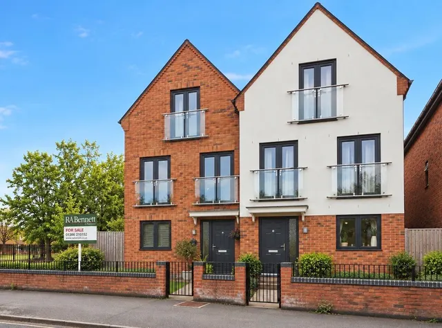 Meadow View, Evesham, WR11, photo 1