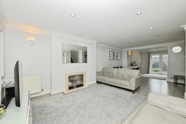 Nunsbury Drive, Broxbourne, EN10, photo 3
