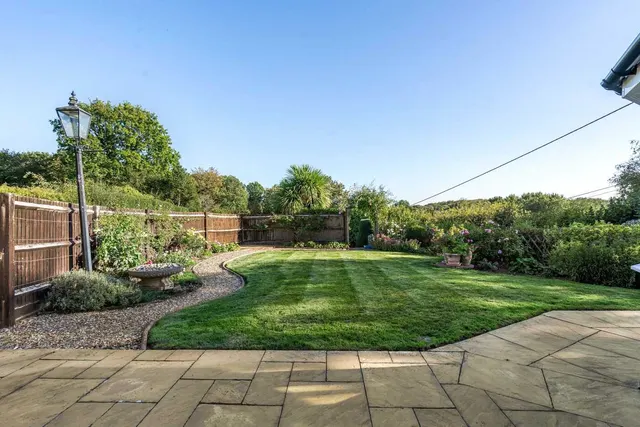 Conford Road, Conford, GU30, photo 2