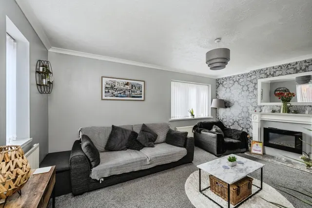 Heol Pentre Bach, Gorseinon, SA4, photo 2