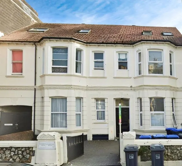 Rowlands Road, Worthing, BN11, photo 1