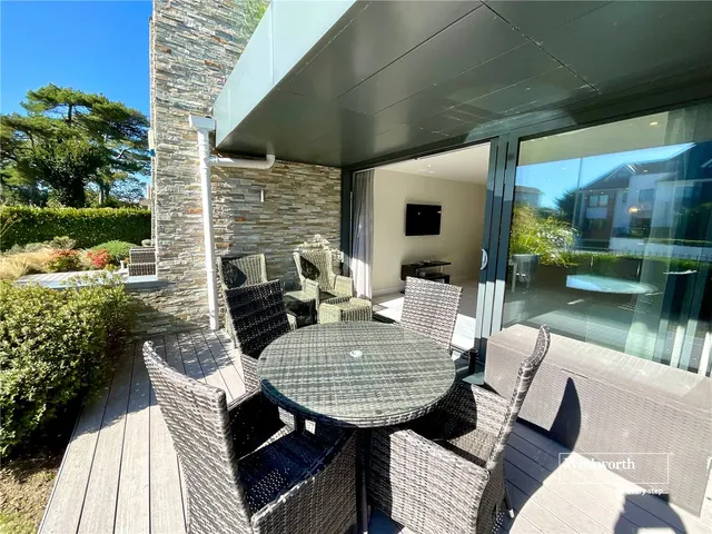Photo 3 — Needles Watch, 6 Wharncliffe Gardens, Highcliffe-On-Sea, Dorset, BH23