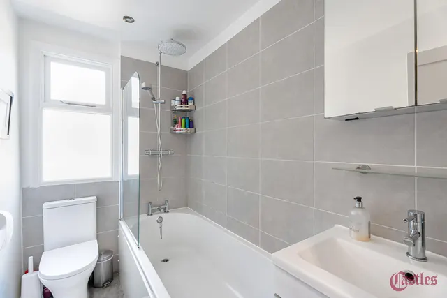 Ridge Road, N8, photo 2