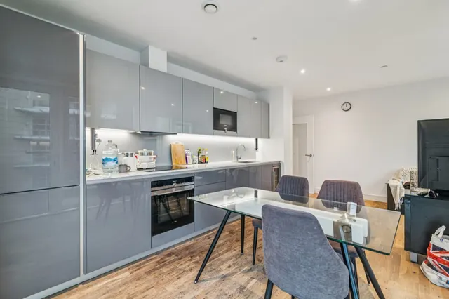 Juniper Drive, London, SW18, photo 3