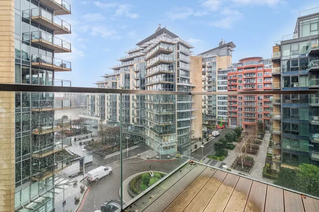 Juniper Drive, London, SW18, photo 1