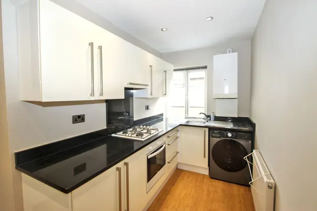 Photo 2 — New Wanstead, Highstone Court New Wanstead, E11