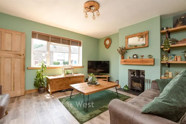 Stuart Road, Reigate, RH2, photo 2
