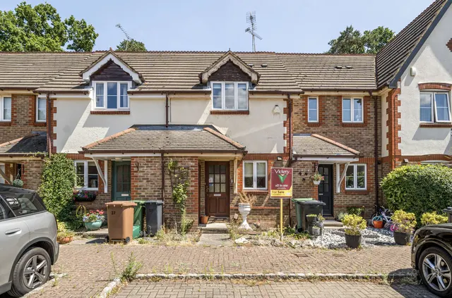 Francis Way, Camberley, Surrey, GU15 1EX, photo 1