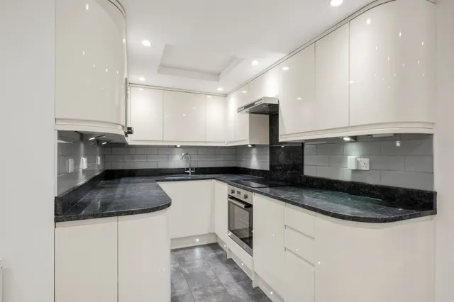 Ewell Road, Surbiton, KT6, photo 2