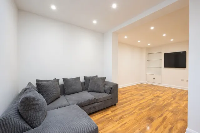Ewell Road, Surbiton, KT6, photo 3