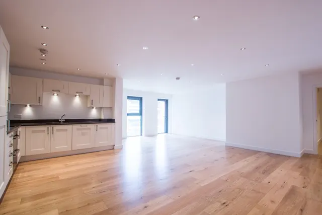 Photo 2 — Kingman Way, Newbury, RG14