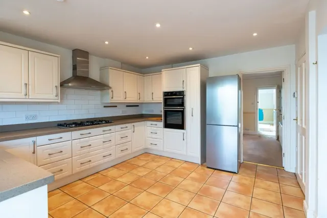 St. Johns Road, Wallingford, OX10, photo 3