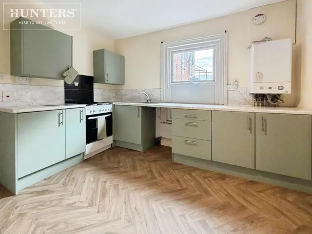 High Street, Wombwell, S73, photo 1