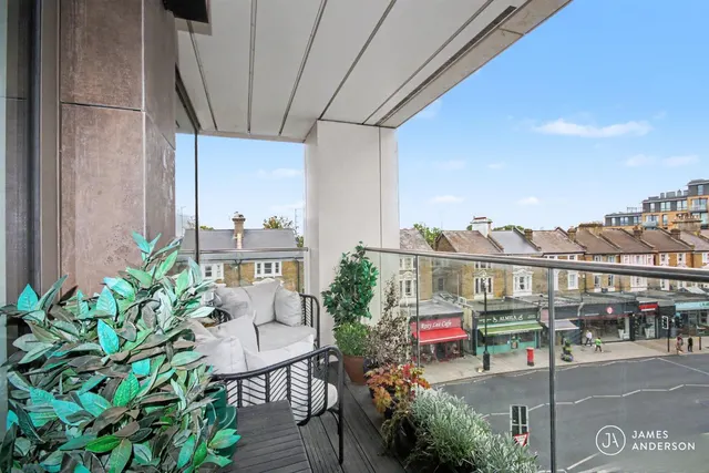 Upper Richmond Road, London, SW15, photo 2