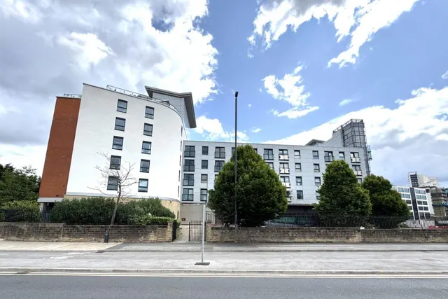 Armouries Way, Leeds, LS10, photo 1