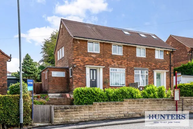 Woodnook Drive, Leeds, photo 1