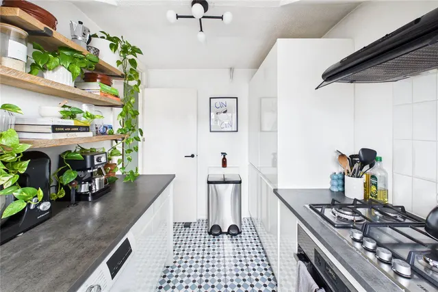 Gleneldon Road, London, SW16, photo 1