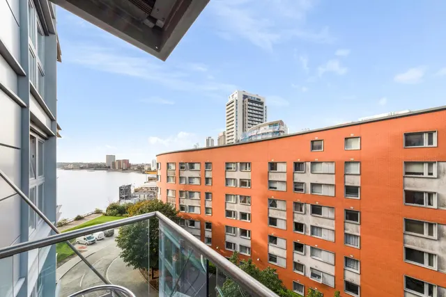 New Providence Wharf, E14, photo 1