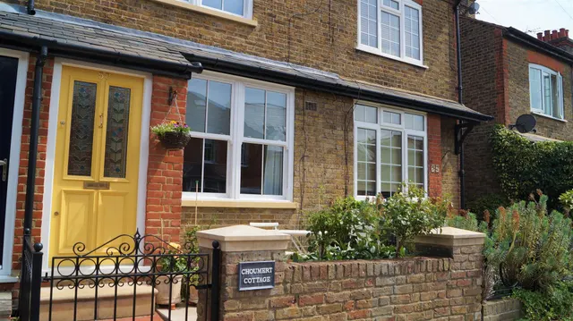 Photo 2 — Meadow Road, Loughton