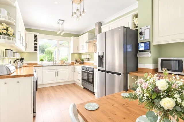 Crookham Road, Church Crookham, GU51, photo 2