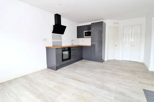 Photo 3 — Linden Tree House, Lodge Road, Rugby, CV21 2TF