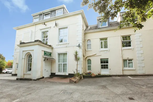 Middle Warberry Road, Torquay, TQ1, photo 1