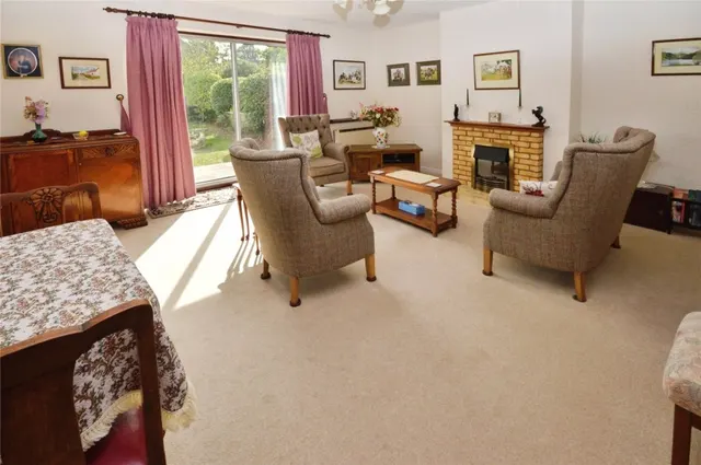 with 3 bedrooms in Elsenham, Bishop's Stortford, CM22, photo 2