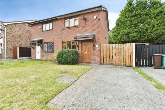 Thoralby Close, Manchester, M12, photo 1