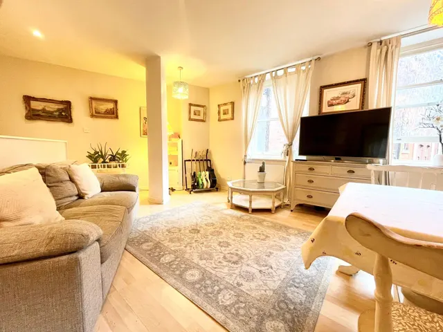Harewood Street, Leeds, LS2, photo 1