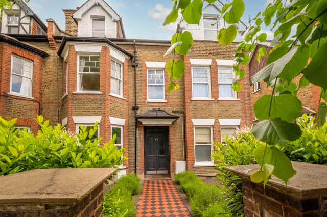Flat 2, 18 Merton Hall Road, London, photo 1