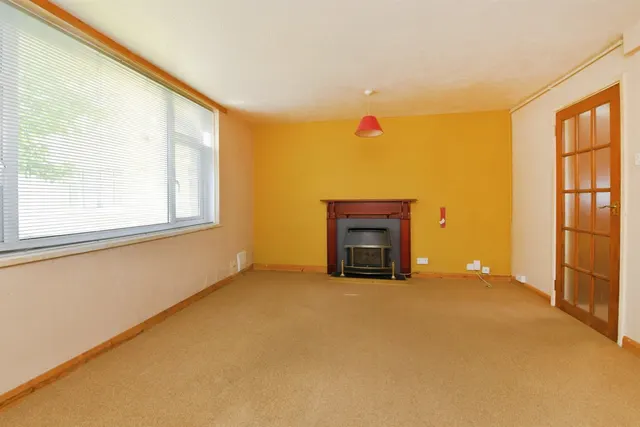 Photo 3 — Dieppe Close, Plymouth