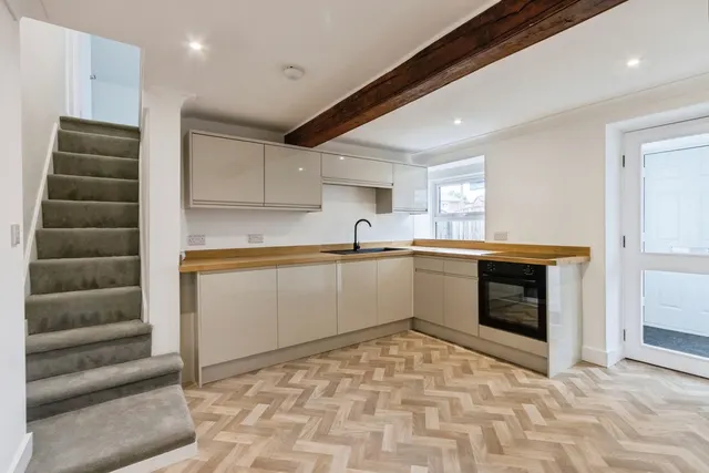 Queen Street, Carlton, WF3, photo 2