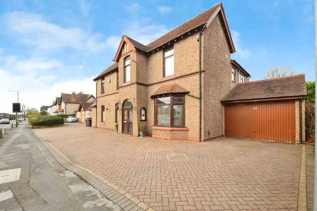 Haslucks Green Road, Shirley, B90, photo 2