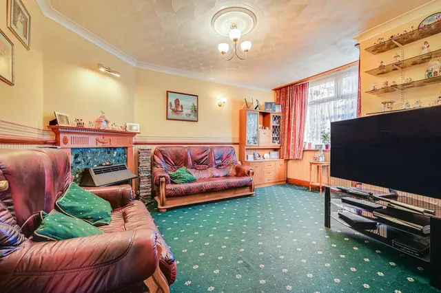 Jameson Road, Clacton-On-Sea, CO15, photo 2