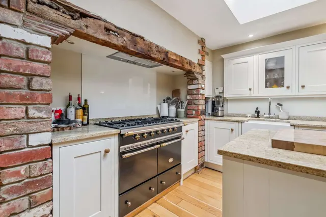 Photo 2 — Rose Cottages, The Hill, Winchmore Hill, Amersham, HP7 0NJ