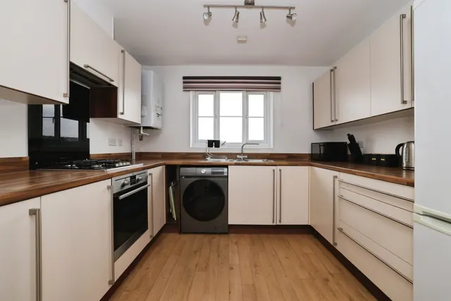 Picket Twenty Way, Andover, SP11, photo 2