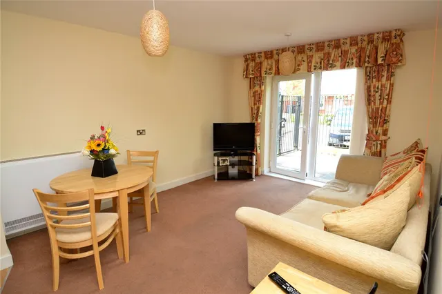 Photo 3 — Chatham Road, Northfield, Birmingham, B31 2JW