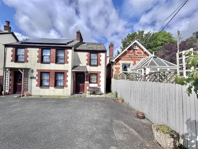Grenville Road, Lostwithiel, photo 1
