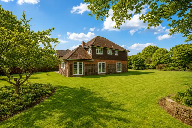 Valley Road, Margate, CT9 4LF, photo 1