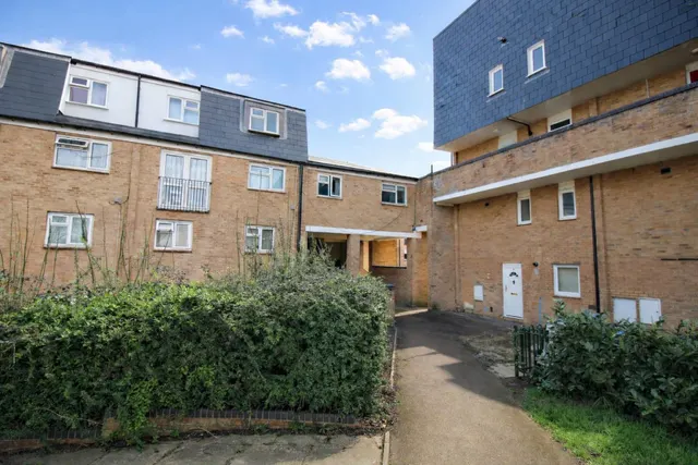 Mercers, Harlow, CM19, photo 1
