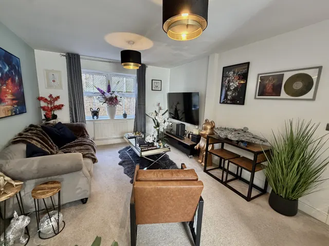 Freemans court, Rushden, NN10, photo 2