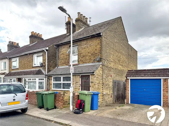 Harold Road, Sittingbourne, ME10, photo 1