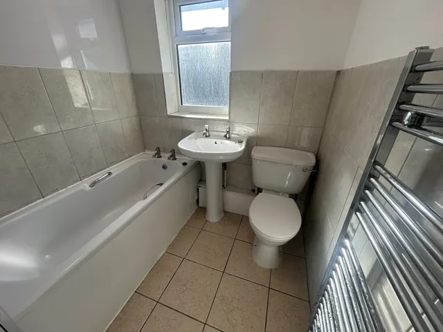 Thornbridge Avenue, Birmingham, B42, photo 2