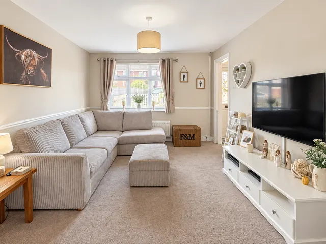 Almond Close, Tiptree, photo 3