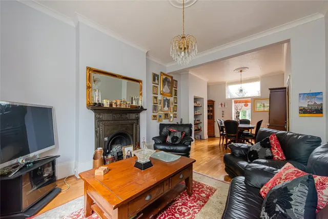 Windsor Road, London, photo 2