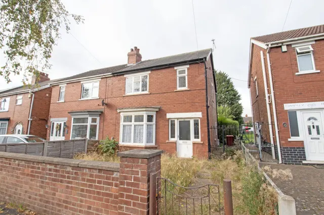 Buckingham Avenue, Scunthorpe, DN15, photo 1