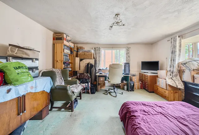 Photo 3 — Birchwood Close, Morden, SM4 5LA