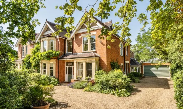 Highfields, Ashtead, KT21, photo 1