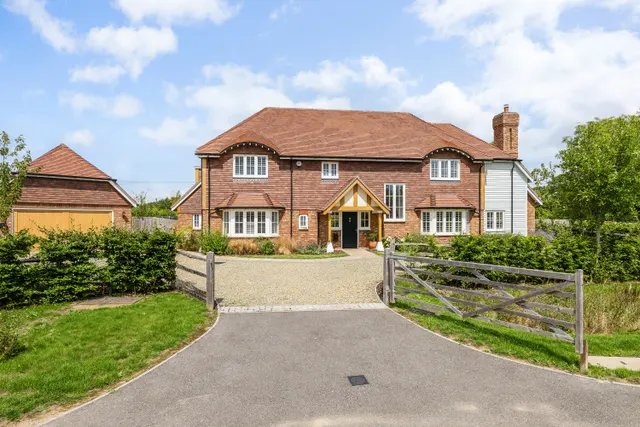Tibbs Court Lane, Brenchley, TN12, photo 1