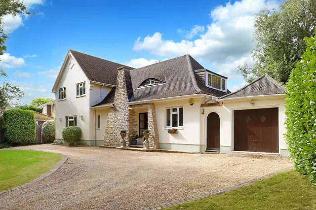 Bangors Road South, Iver, SL0, photo 1